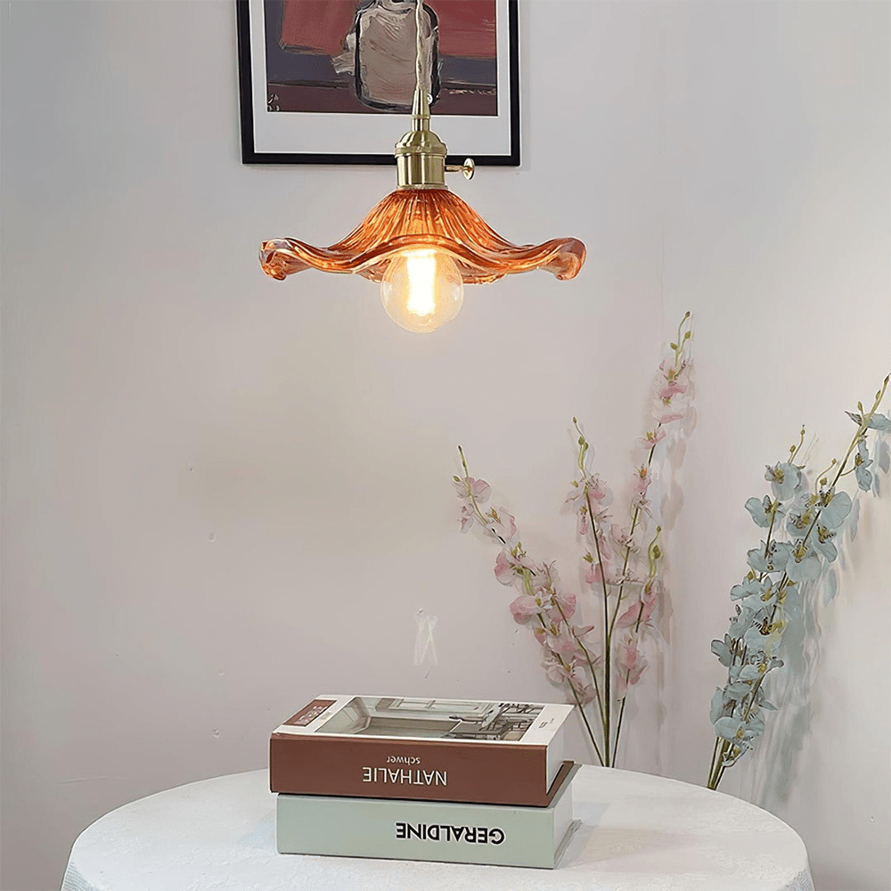Lampa wisząca w stylu vintage z kwiatem hibiskusa