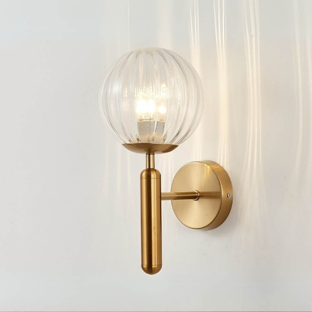 Skandynawska kulista szklana lampa ścienna