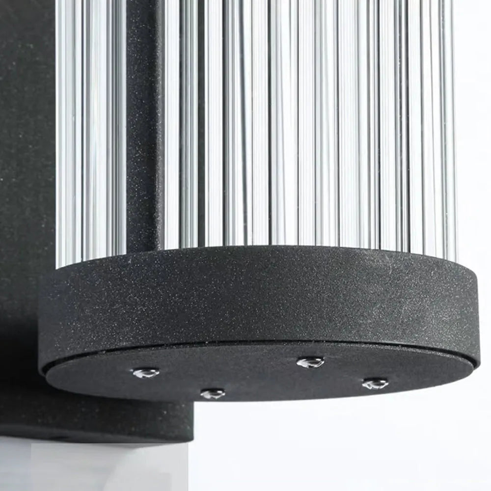 Półcylindryczna zewnętrzna lampa ścienna metalowa ze szkłem