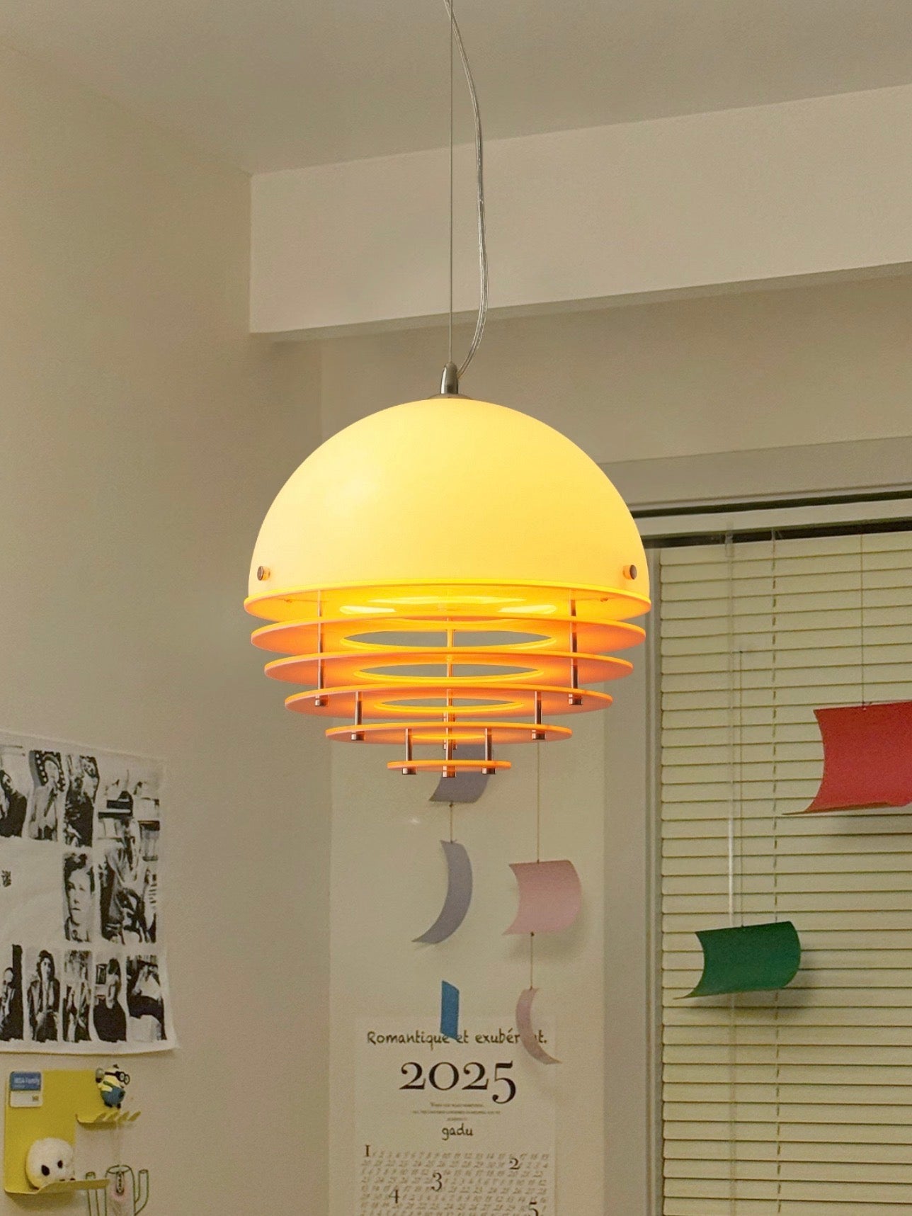 Minimalistyczna lampa wisząca Sunset Bauhaus