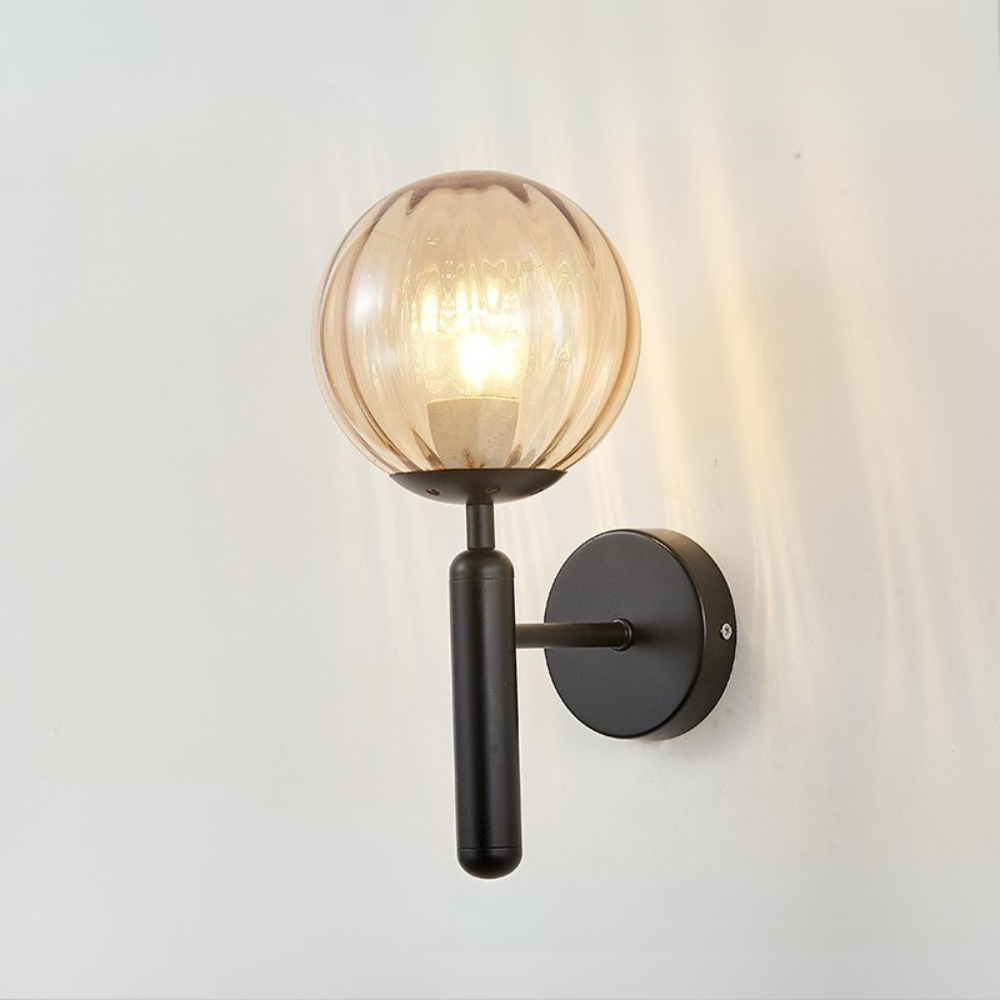 Skandynawska kulista szklana lampa ścienna
