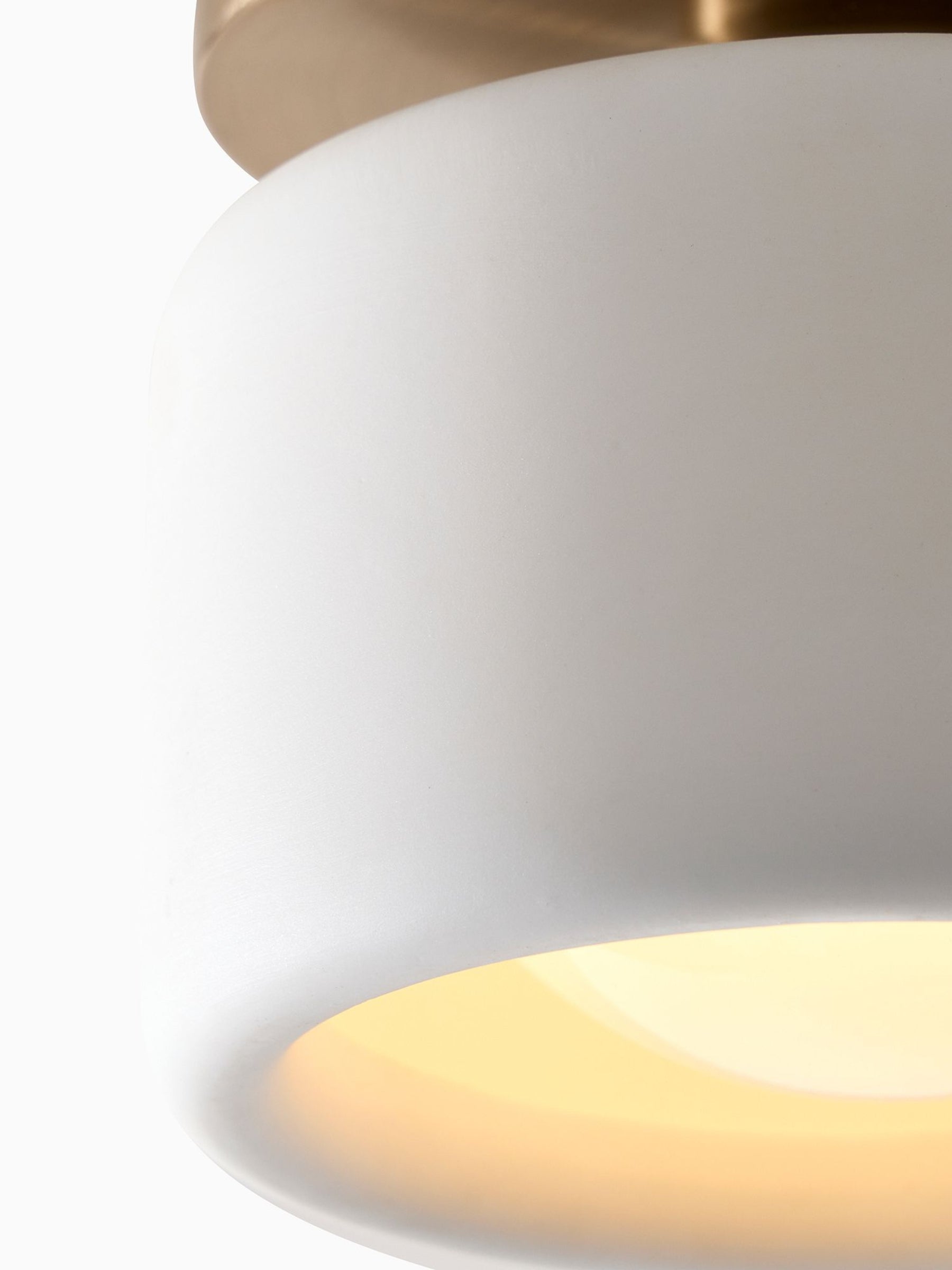 Nowoczesna porcelanowa lampa sufitowa montowana na płasko