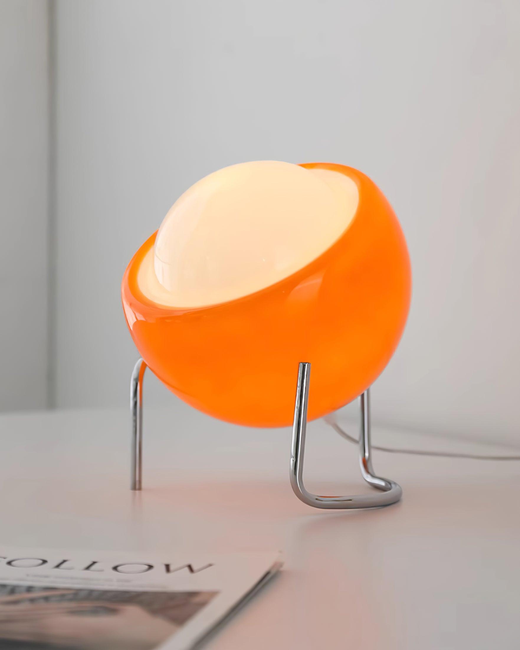 Nowoczesna lampa stołowa Bauhaus ze szkła i metalu