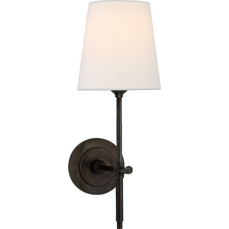 Lampa ścienna z tkaninowym kloszem i metalowym ramieniem