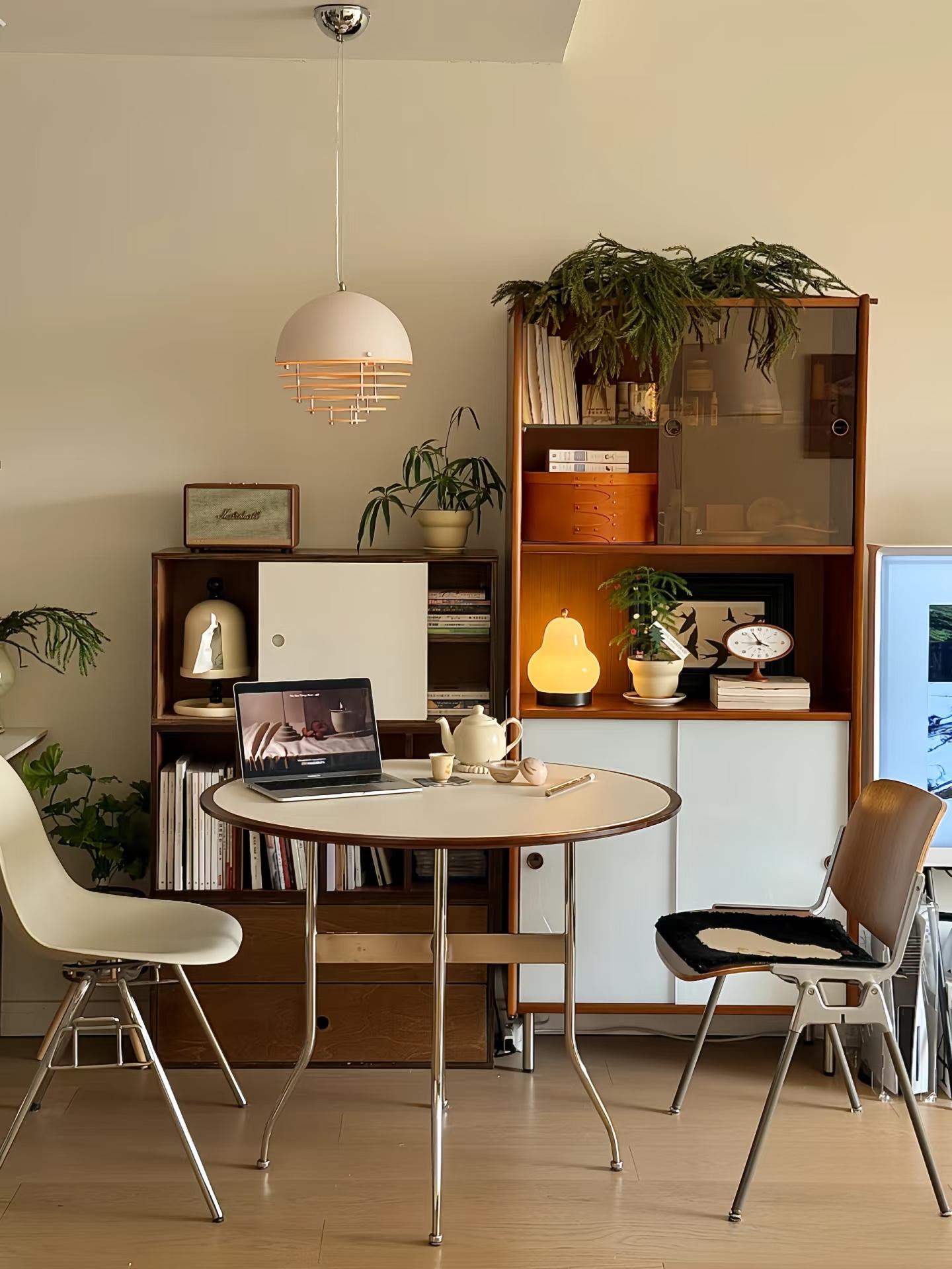 Minimalistyczna lampa wisząca Sunset Bauhaus