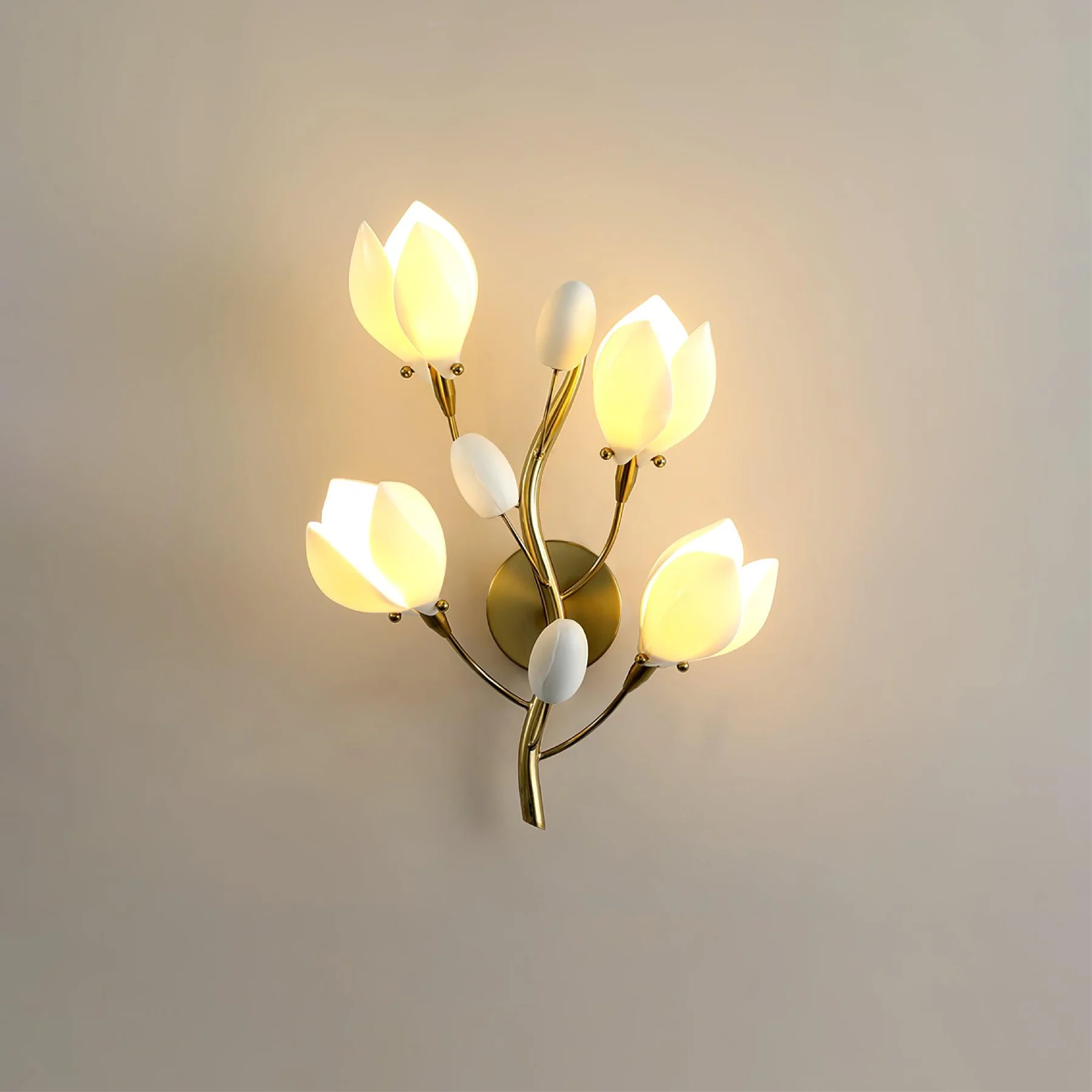 Minimalistyczna ceramiczna lampa ścienna w kształcie kwiatu