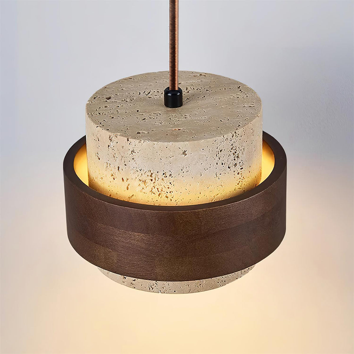 Lampa wisząca z trawertynu i drewna
