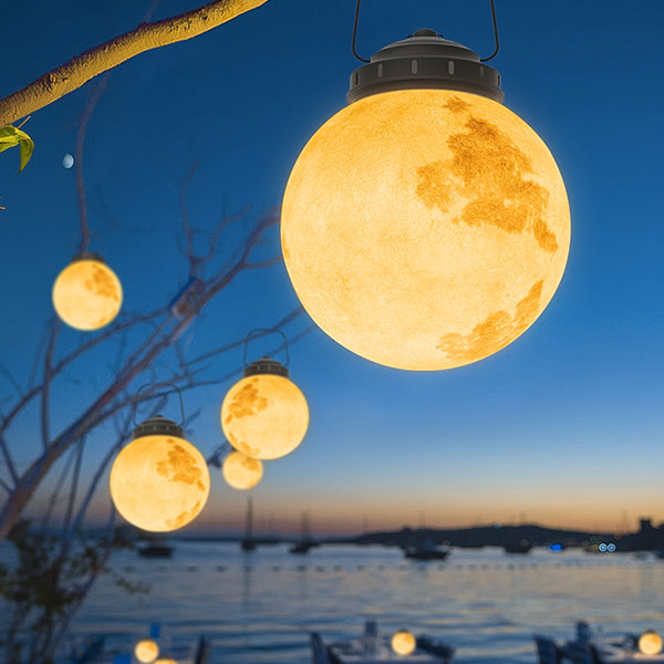 Zewnętrzne solarne lampy wiszące ze świecącymi kulami