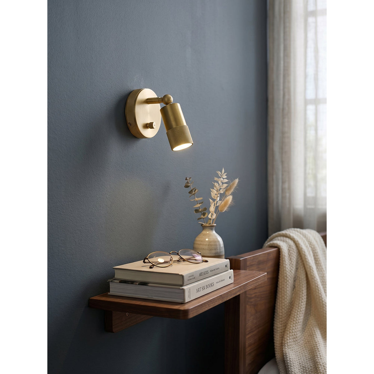 Modern Adjustable Wall Sconce with Integrated LED Lighting