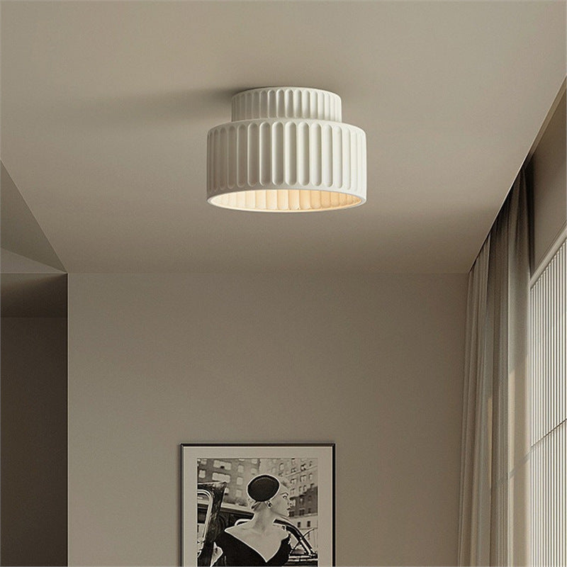 Minimalistyczna ceramiczna lampa sufitowa