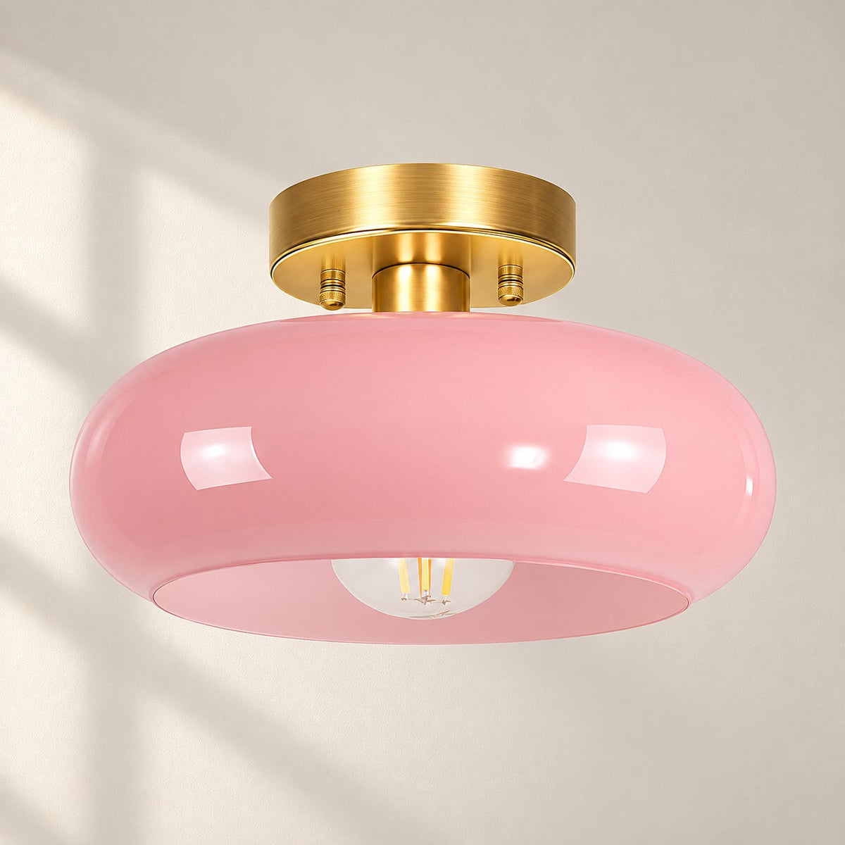 Plafonnier rond en verre inspiré du style Bauhaus