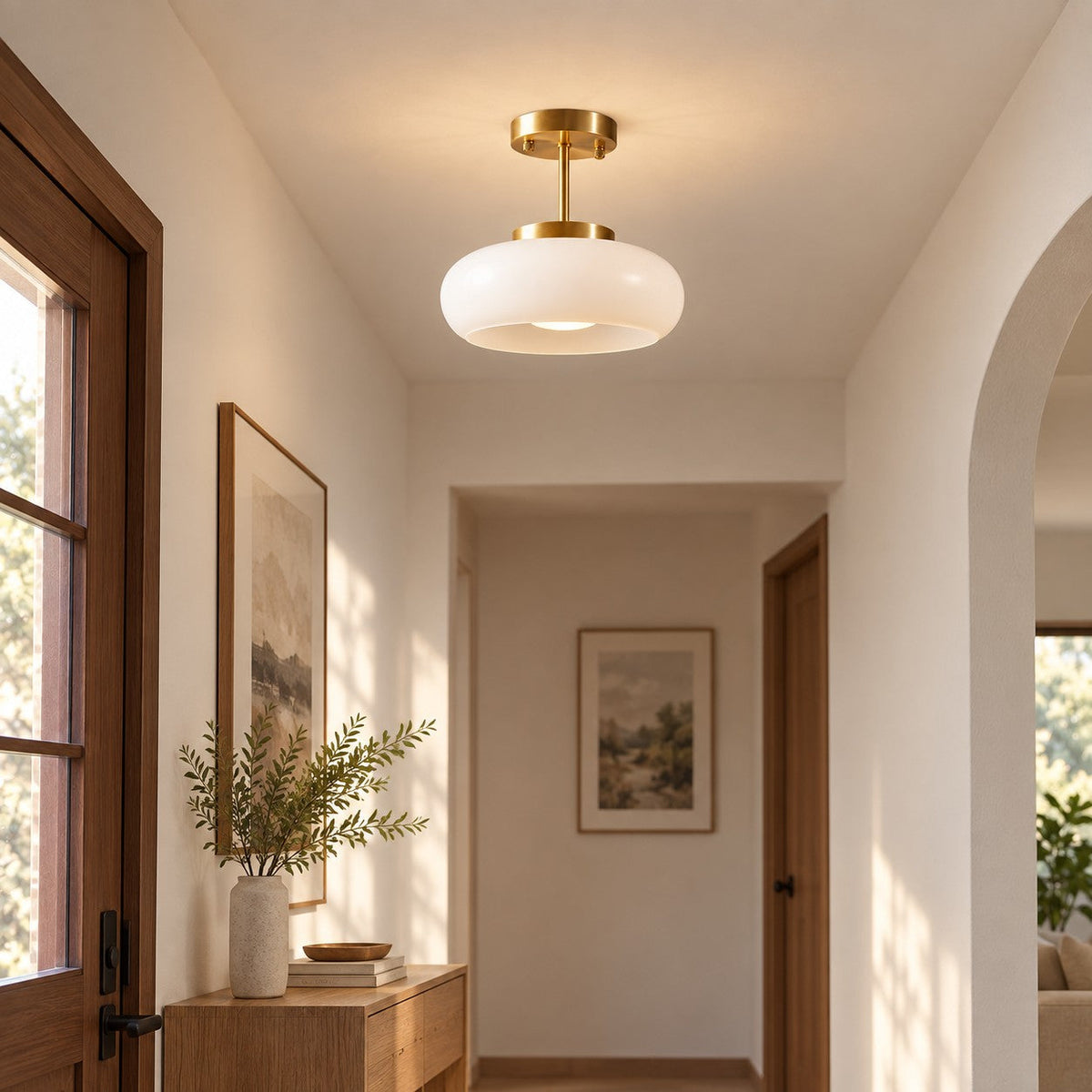 Plafonnier rond en verre inspiré du style Bauhaus