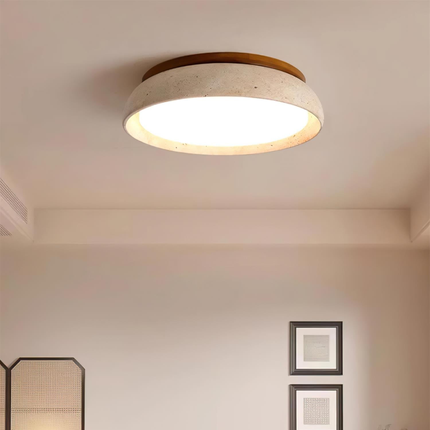 Lampa sufitowa z naturalnego trawertynu