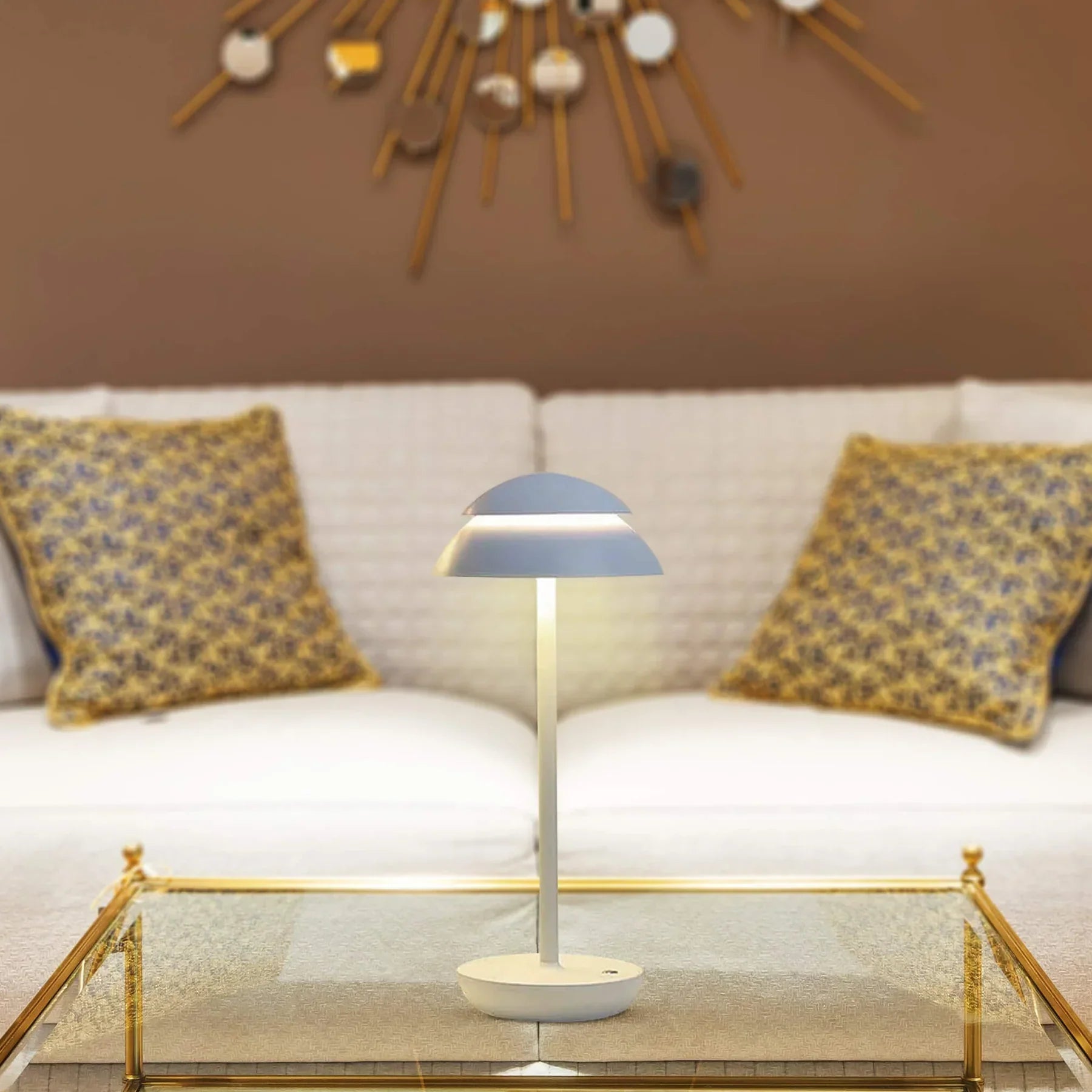 Ściemnialna skandynawska aluminiowa lampa stołowa bezprzewodowa