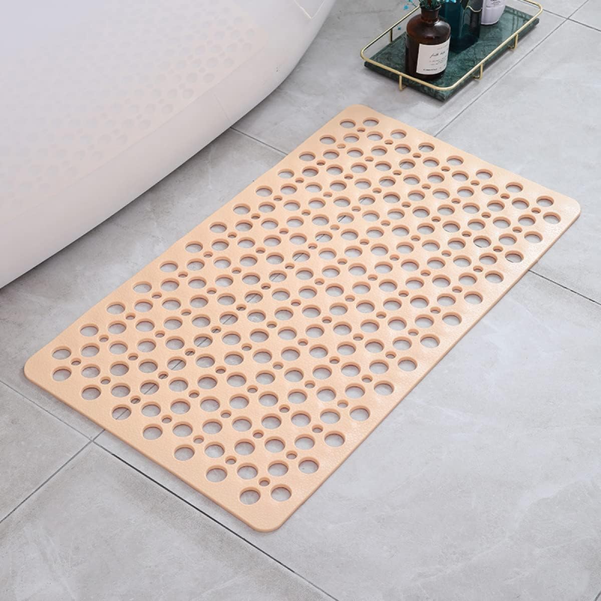 Non-slip shower mat with strong suction cups
