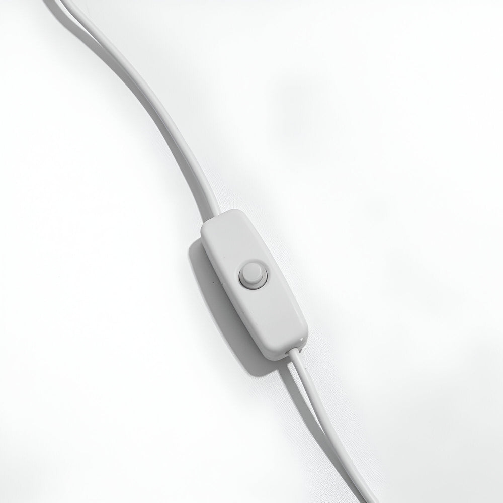 Urocza drewniana lampa stołowa w kształcie zwierzątka