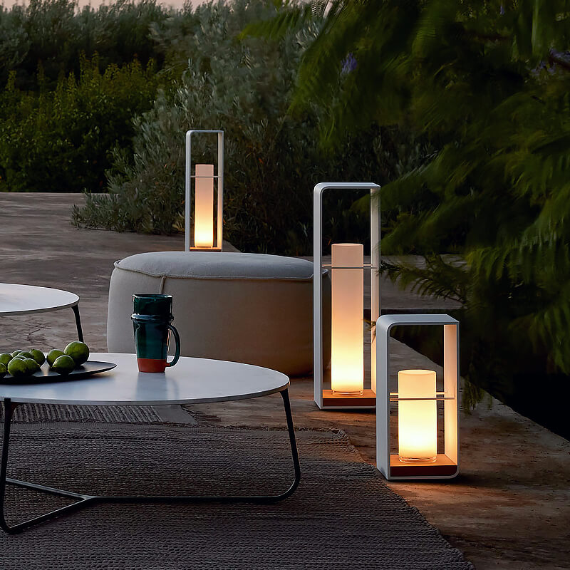 Modern freestanding solar outdoor lamp