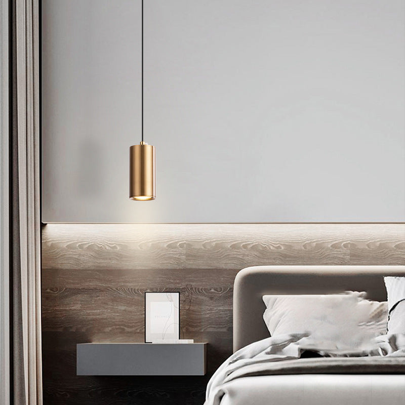 Minimalistyczna wisząca lampa kolumnowa w stylu nordyckim