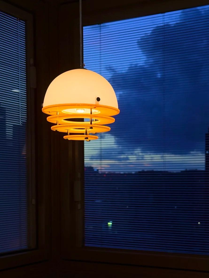 Minimalistyczna lampa wisząca Sunset Bauhaus