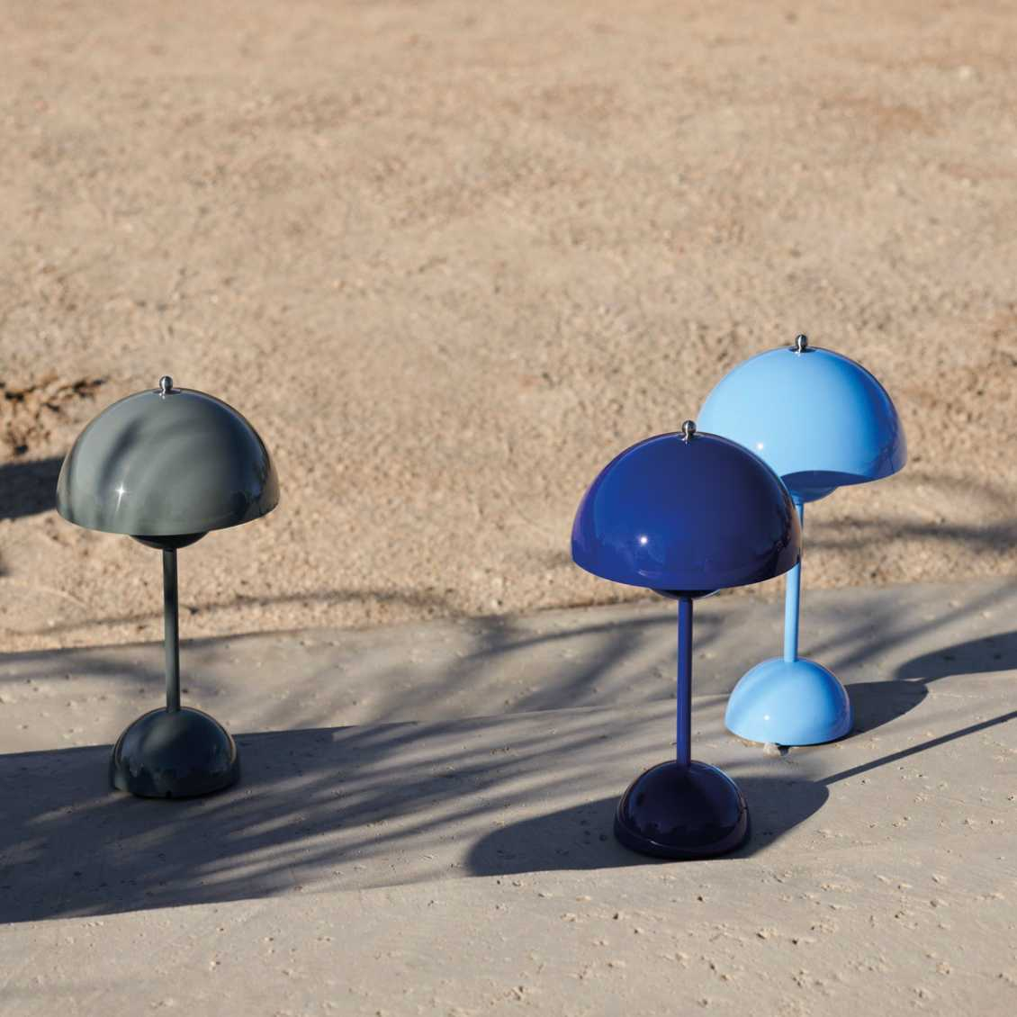 Kultowa lampa stołowa w stylu retro grzyba