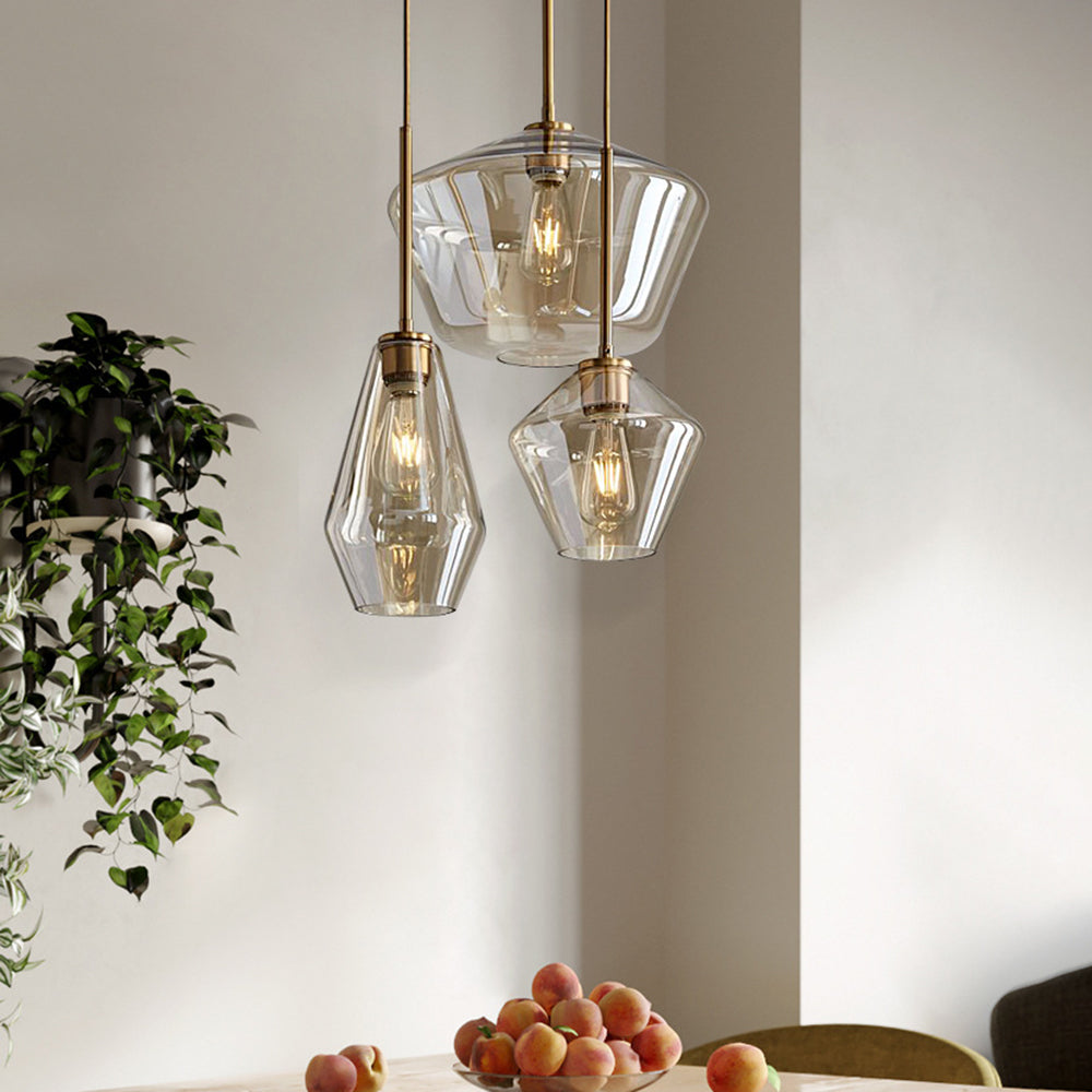 Hanglamp met glazen diamantvormige transparante amberkleurige kap