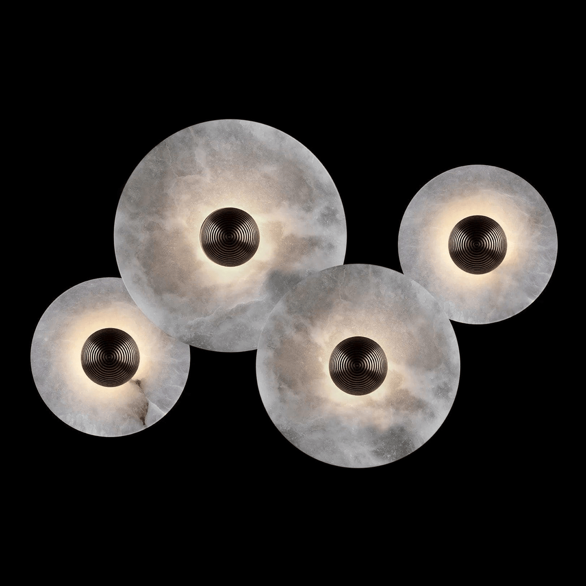 Langwerpige wandlamp met albasten schijven en messing details