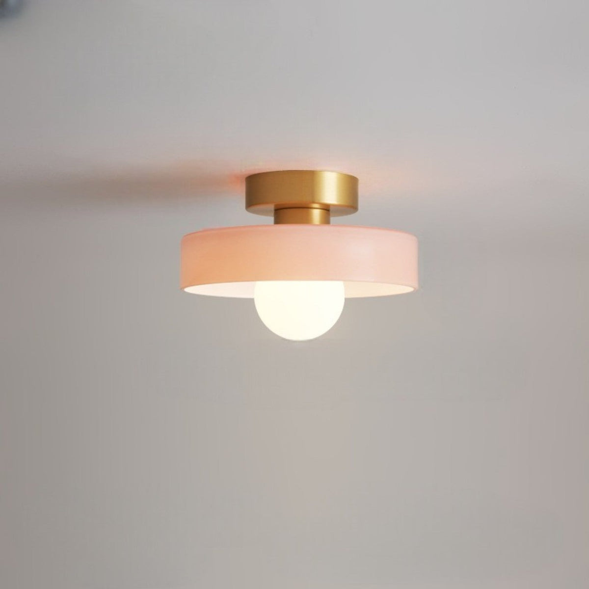 Okrągła lampa sufitowa Japandi z kulistym kloszem