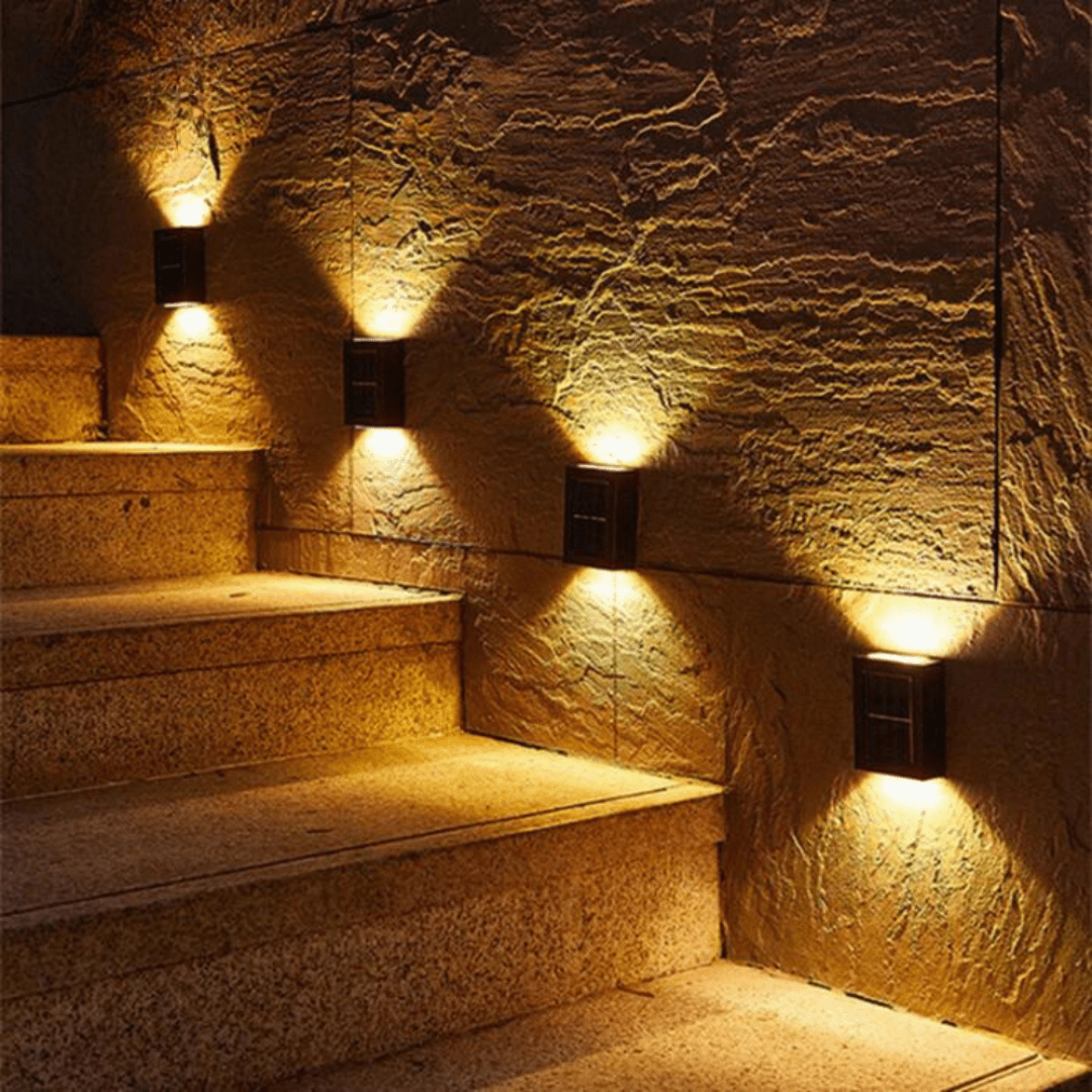 Buiten LED-zonne-energie wandlamp met lichtuitstraling omhoog en omlaag