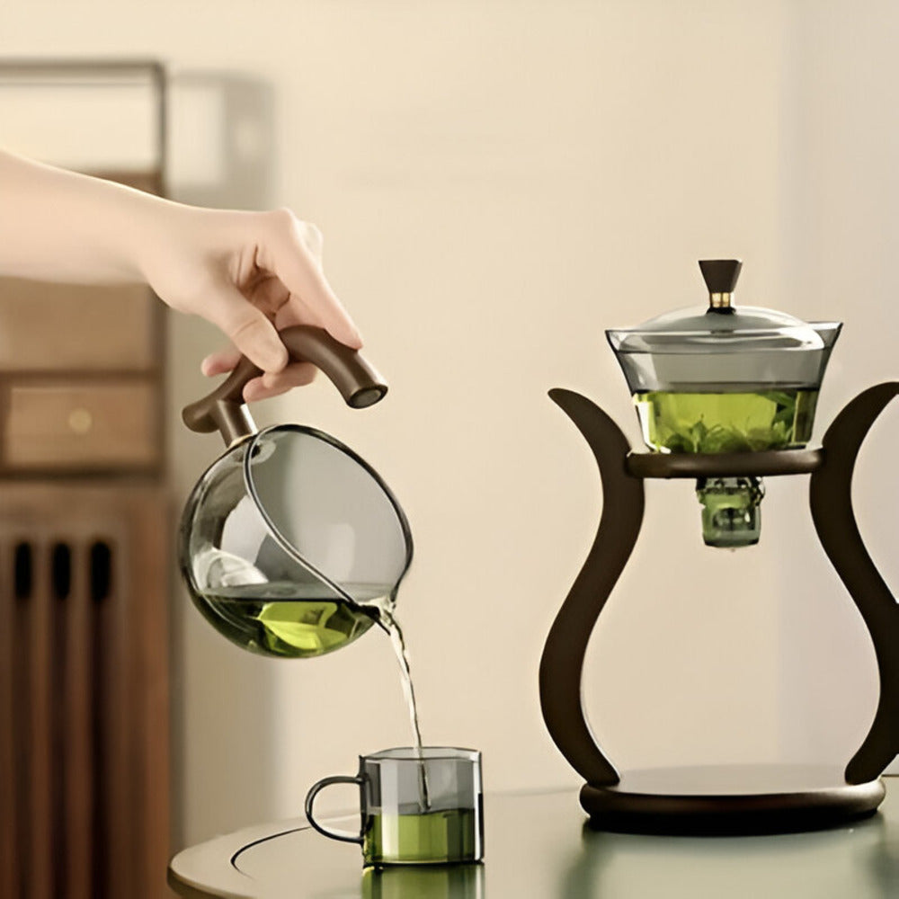 Glass tea infuser with wooden stand