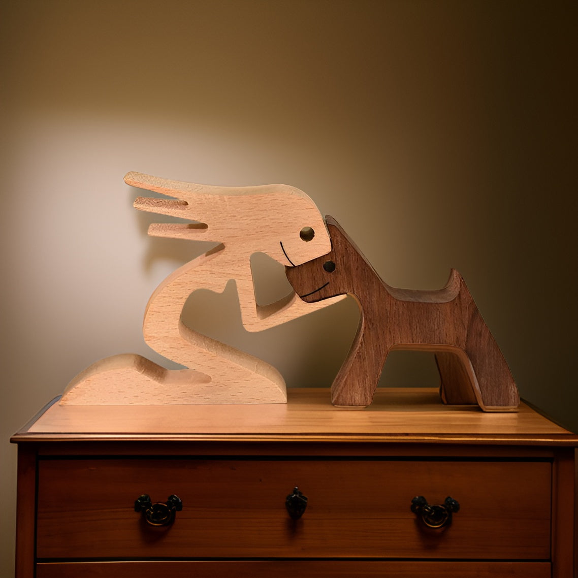 Wooden decorative figurine of a couple