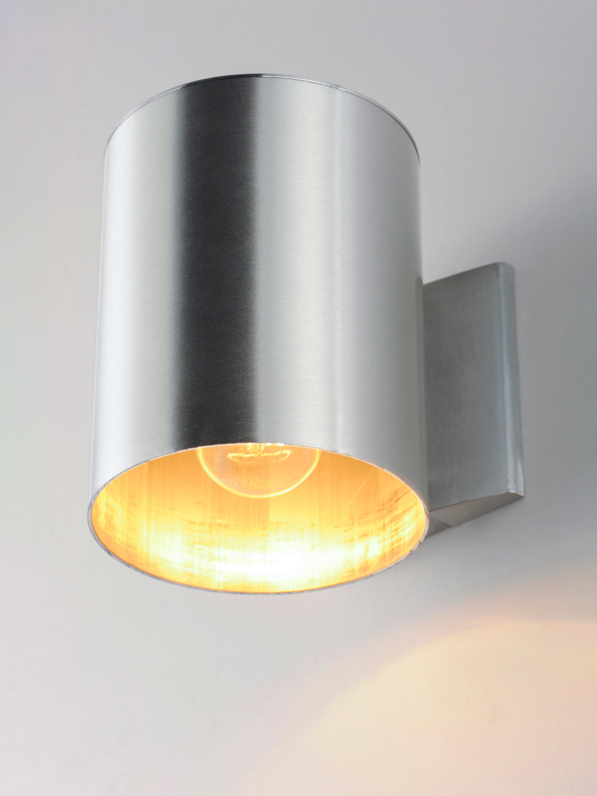 Single-Light Outdoor Wall Light