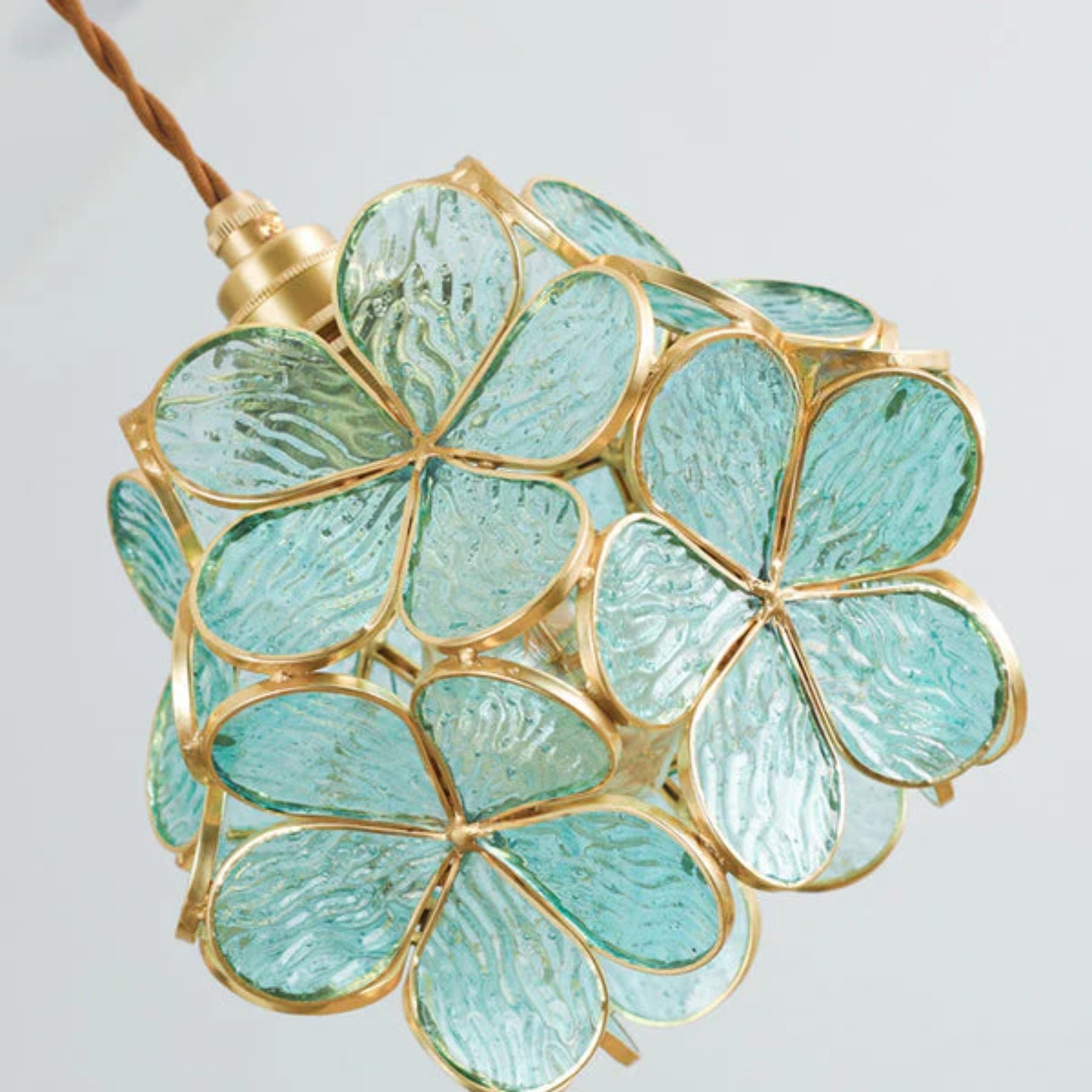 LED flower pendant lamp