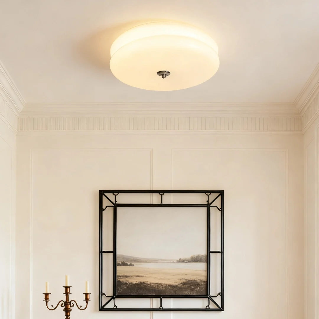 Nordycka lampa sufitowa z warstwowym szklanym kloszem