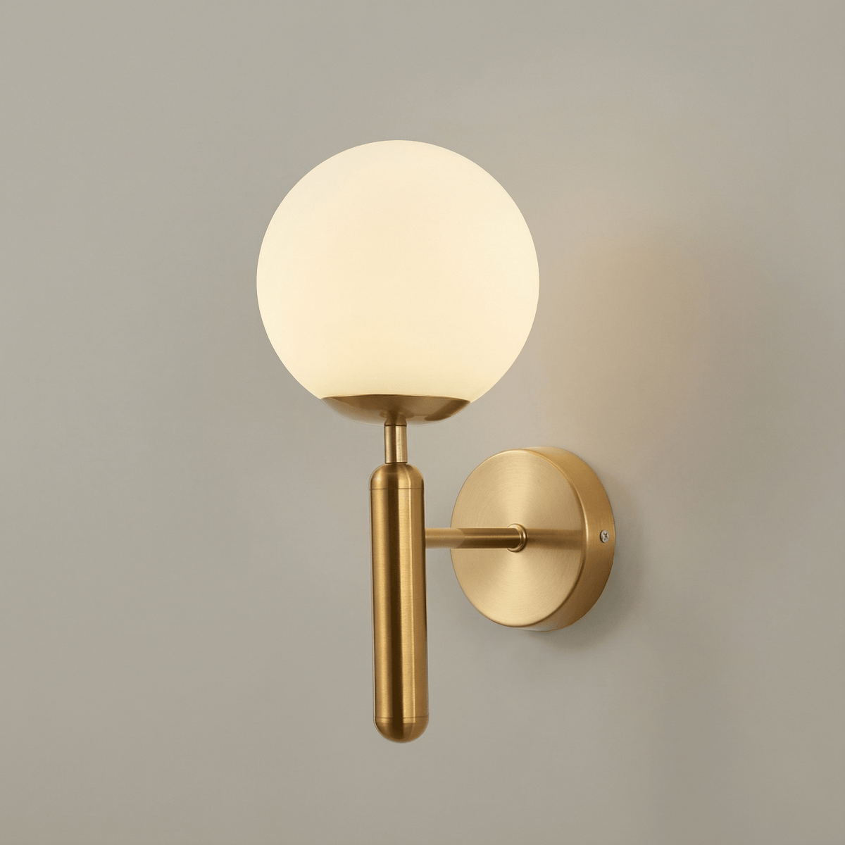 Moderne wandlamp met glazen bol