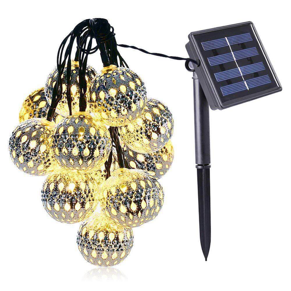Solarna girlanda ogrodowa z kulami świetlnymi