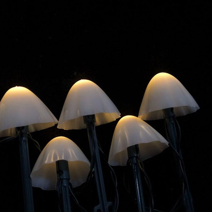 Solarna lampa ogrodowa grzybki z kolorowym światłem