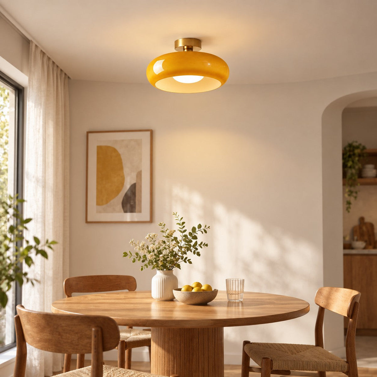 Plafonnier rond en verre inspiré du style Bauhaus