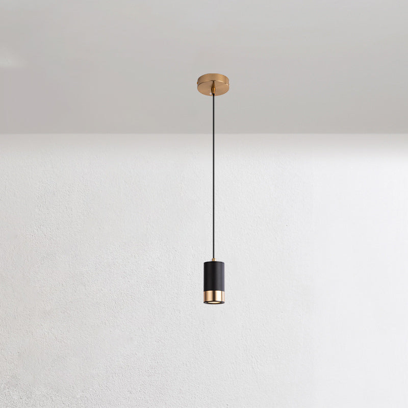 Minimalistyczna wisząca lampa kolumnowa w stylu nordyckim