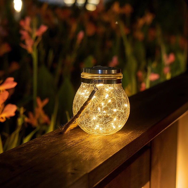 Zewnętrzna lampa wisząca z szklaną kulą i uchwytem z liny