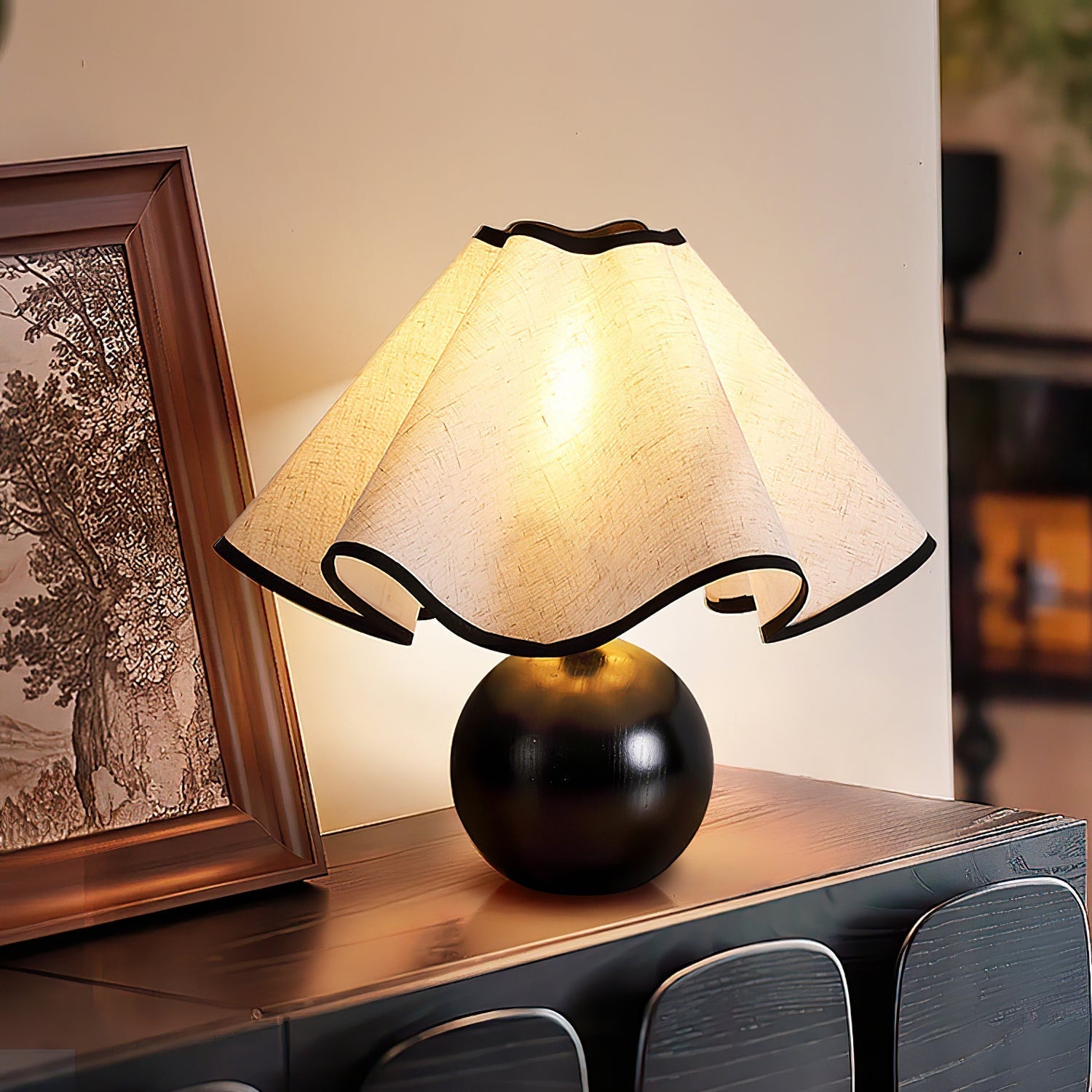 Lampa stołowa Solivian Wave o ciepłym świetle