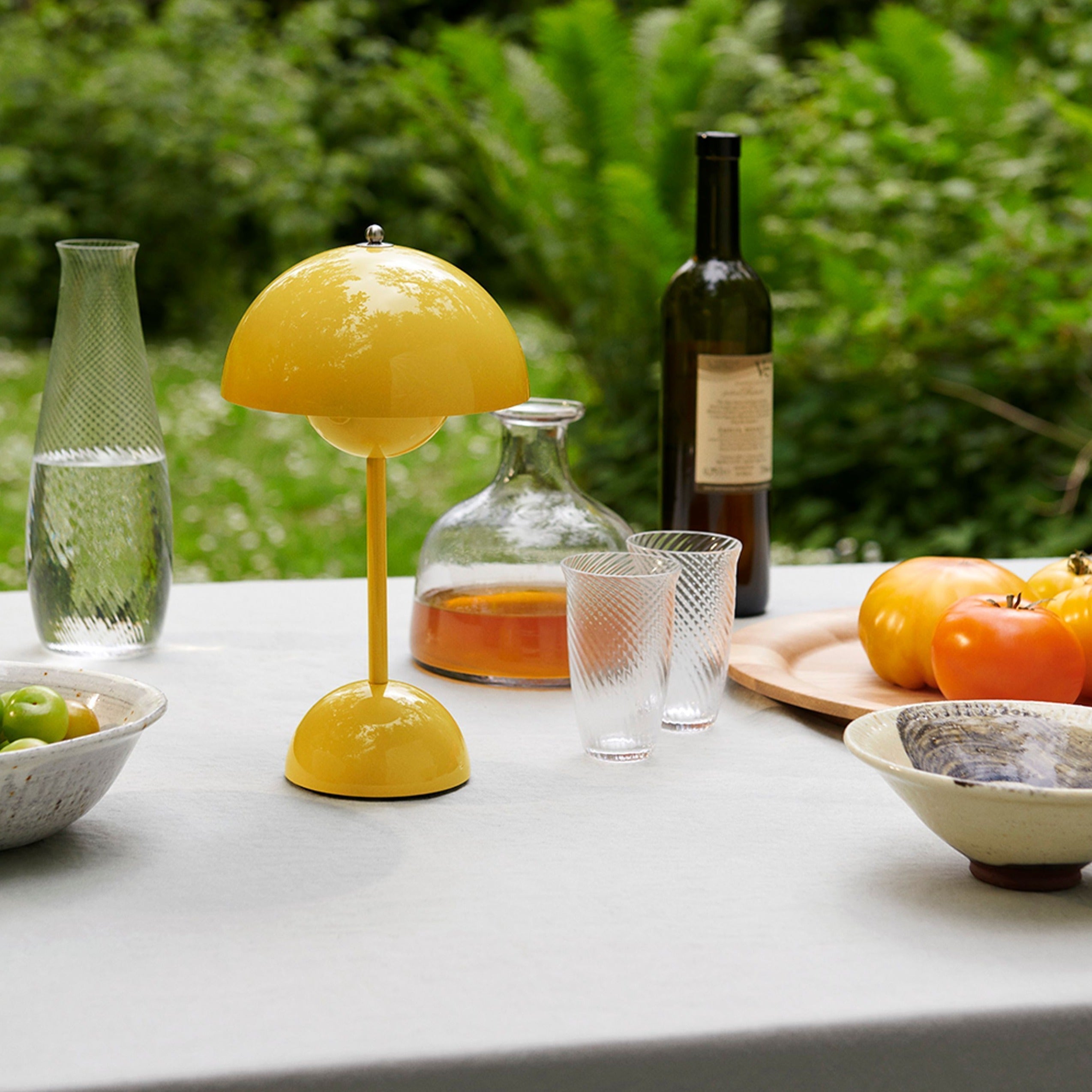 Kultowa lampa stołowa w stylu retro grzyba