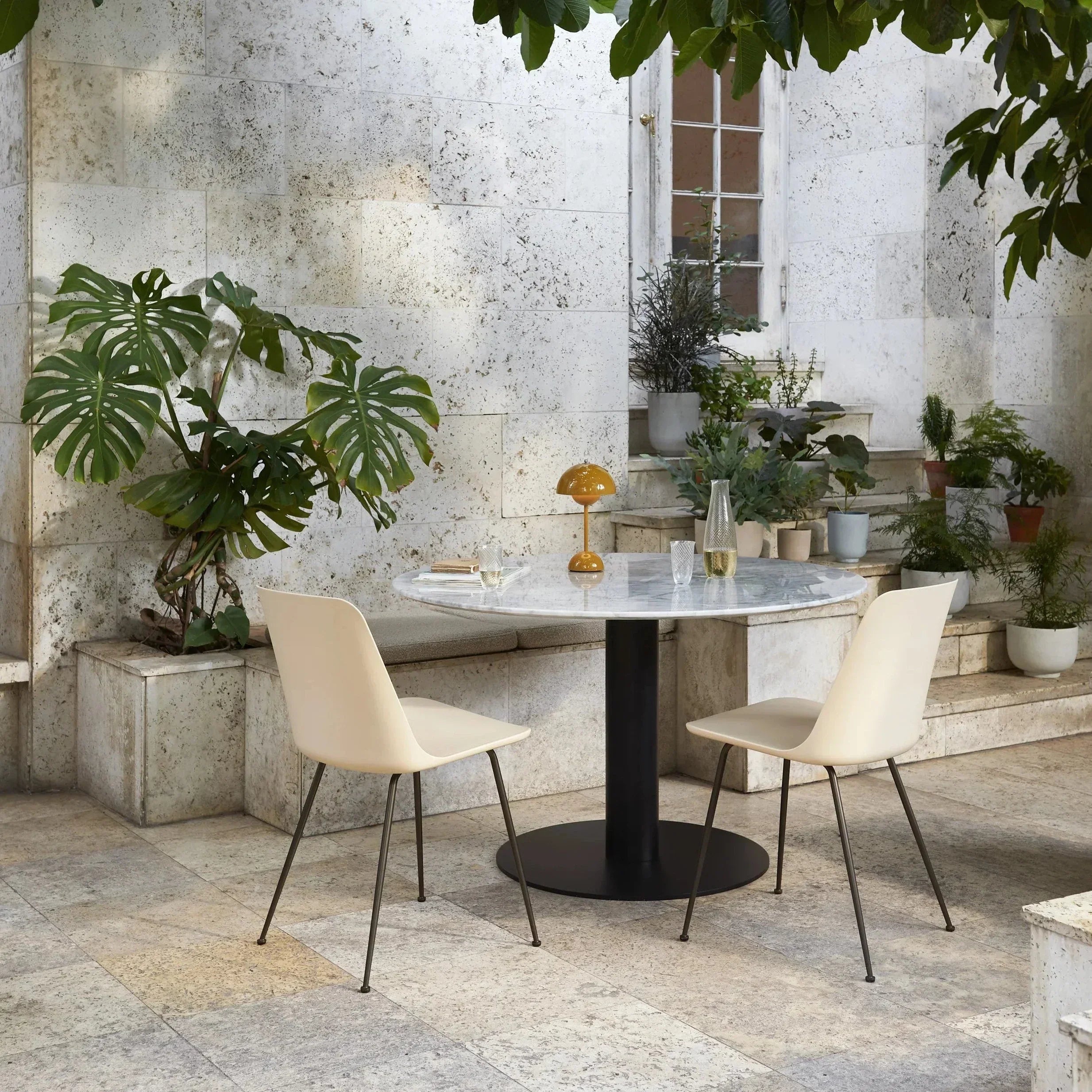 Kultowa lampa stołowa w stylu retro grzyba