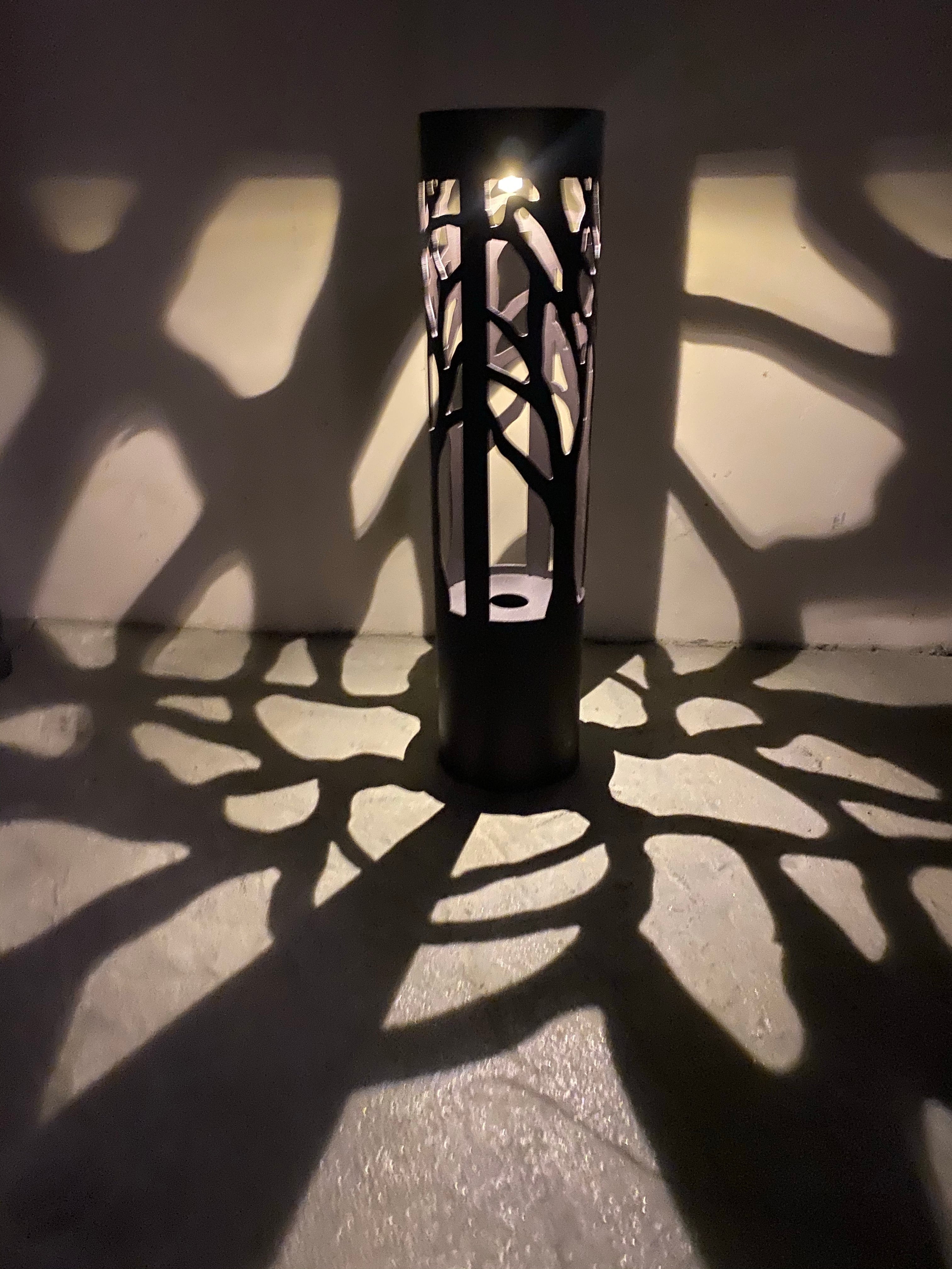 Zestaw dwóch solarnych lamp ogrodowych