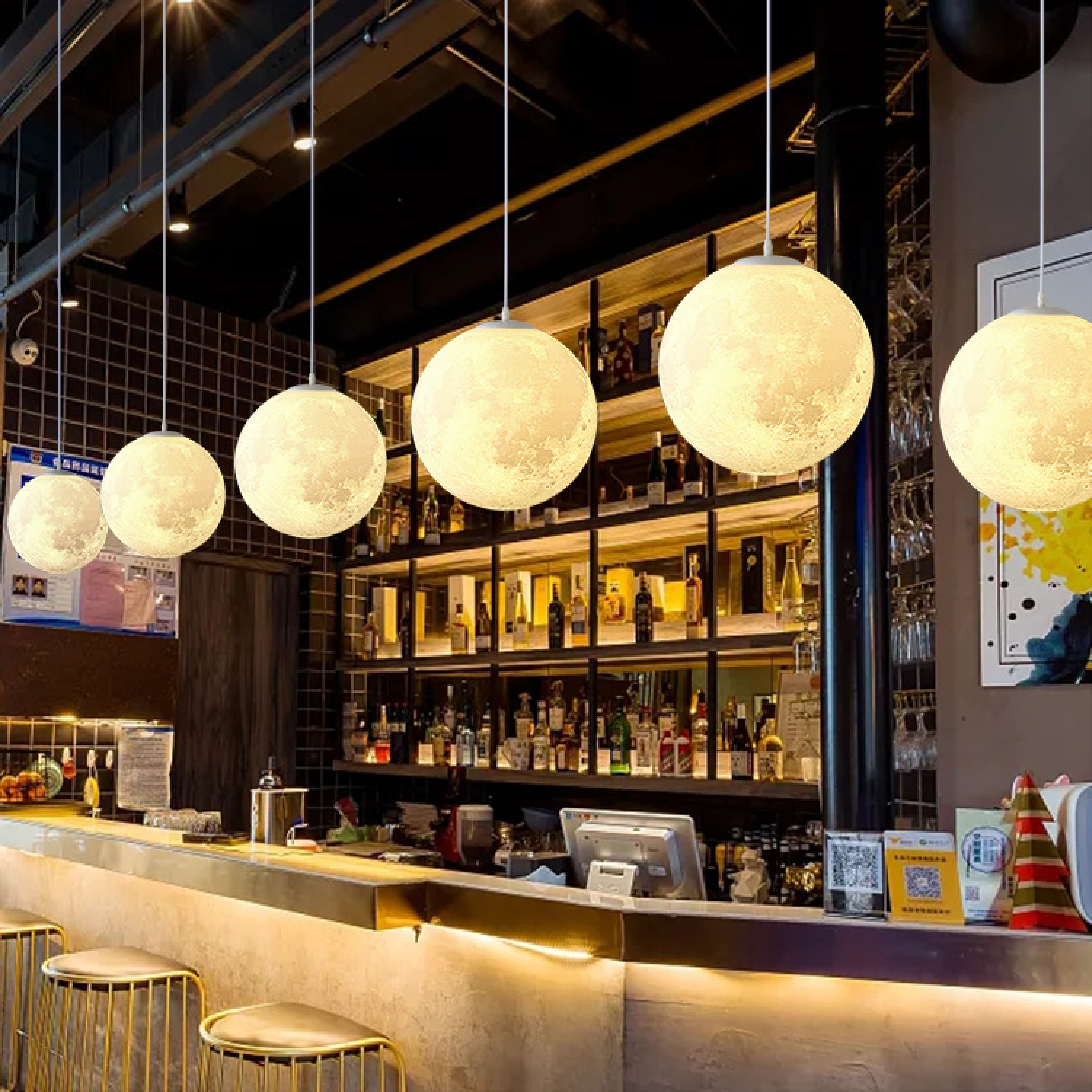 Podwieszana Lampa w Kształcie Księżycowej Kuli